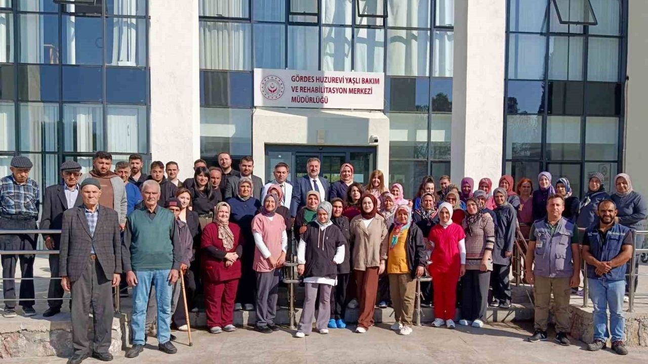 Gördes Huzurevi'nde Engelsiz İşgücü Buluşması