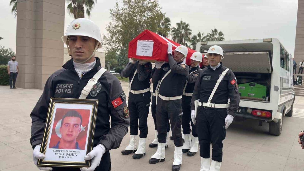 Görev Başında Kalp Krizi Geçiren Polis Memuru Şehit Oldu