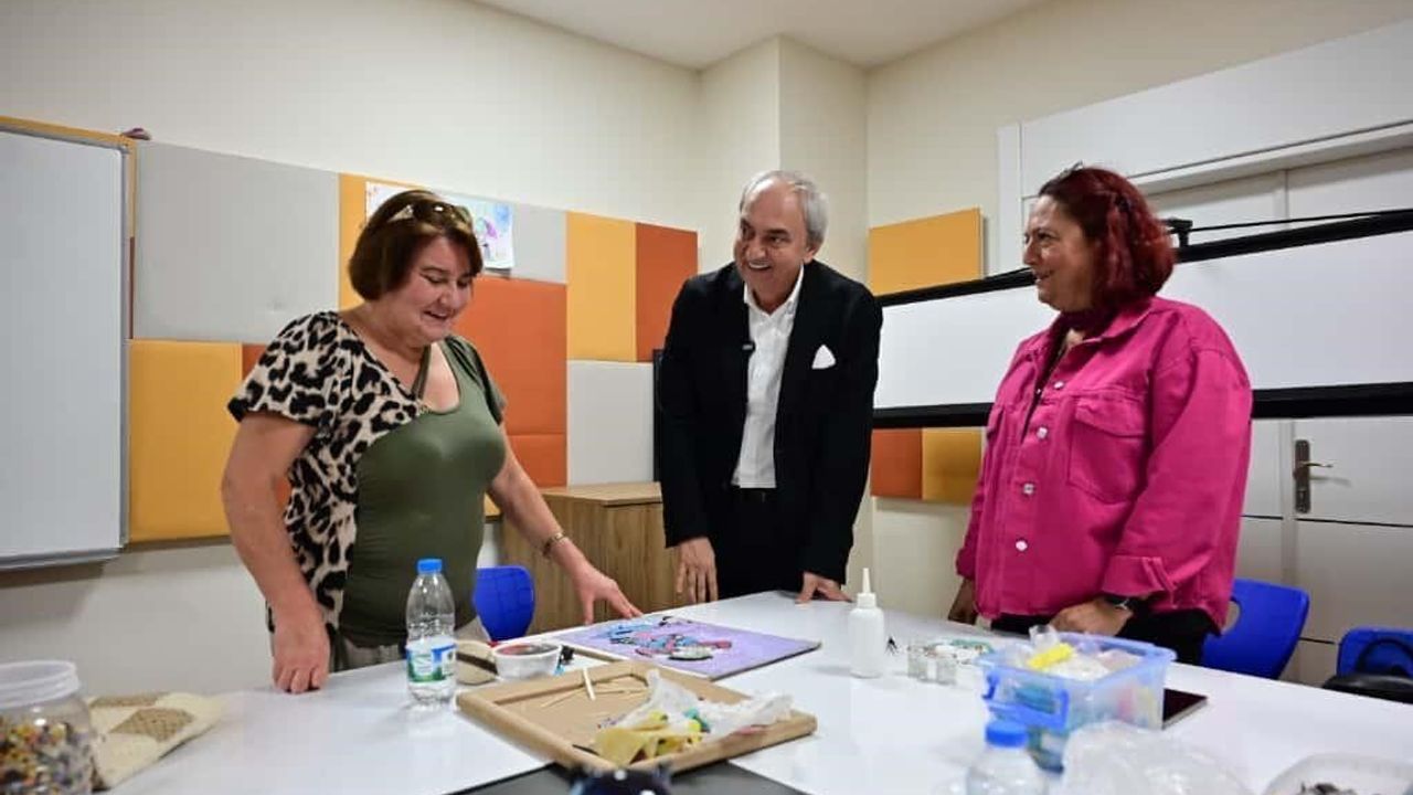 Görsel Sanatlar ve Mozaik Atölyesi: Sanatseverler Buluştu