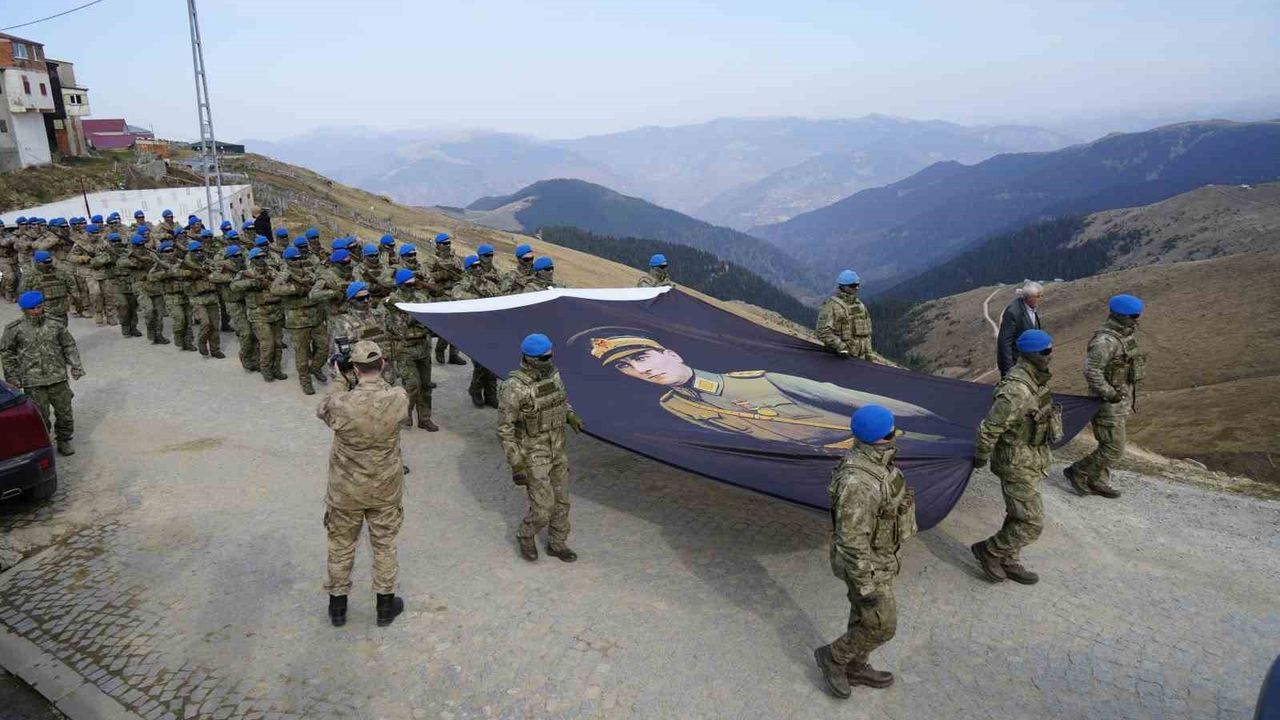 Gümüşhane'de Kabaktepe Şehitlerine Duygusal Vefa Yürüyüşü