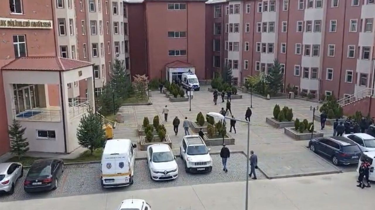 Gümüşhane Üniversitesi'nde Silahlı Rehine Krizi Başarıyla Sonlandırıldı