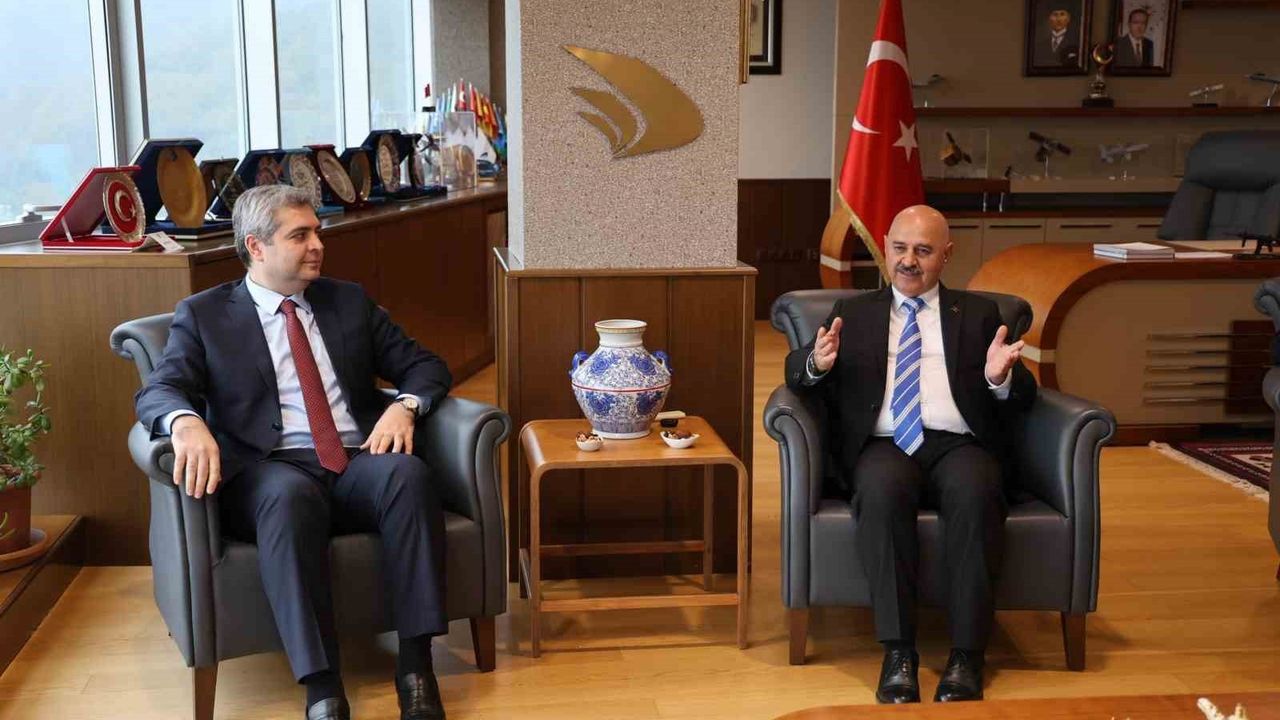 Gürcistan Büyükelçisi Kalandia'nın Düzce Üniversitesi Ziyareti