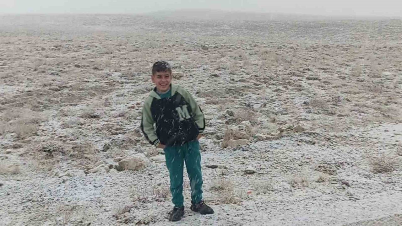 Gürün'de Etkili Kar Yağışı Ulaşımı Aksattı