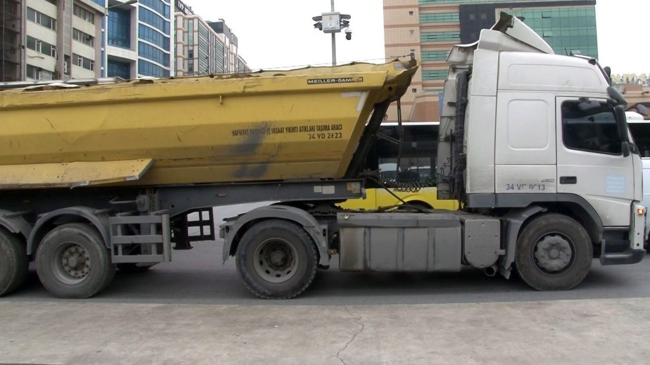 Hafriyat Kamyonu Yaya Çarptı: Bir Yaralı