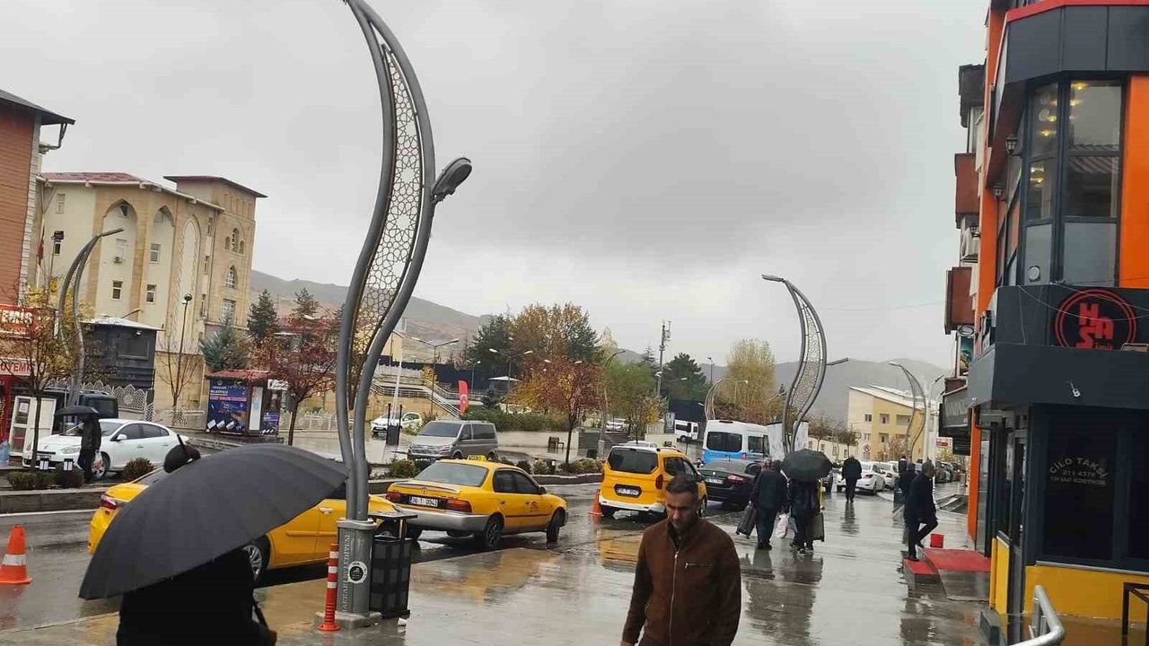 Hakkari'de Hava Durumu: Yağmur ve Kar