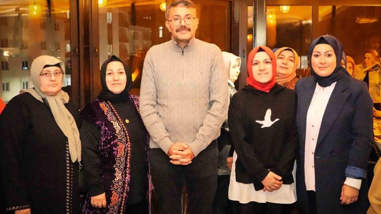 Hakkâri ile Trabzon Arasında Kardeşlik Bağları Güçleniyor