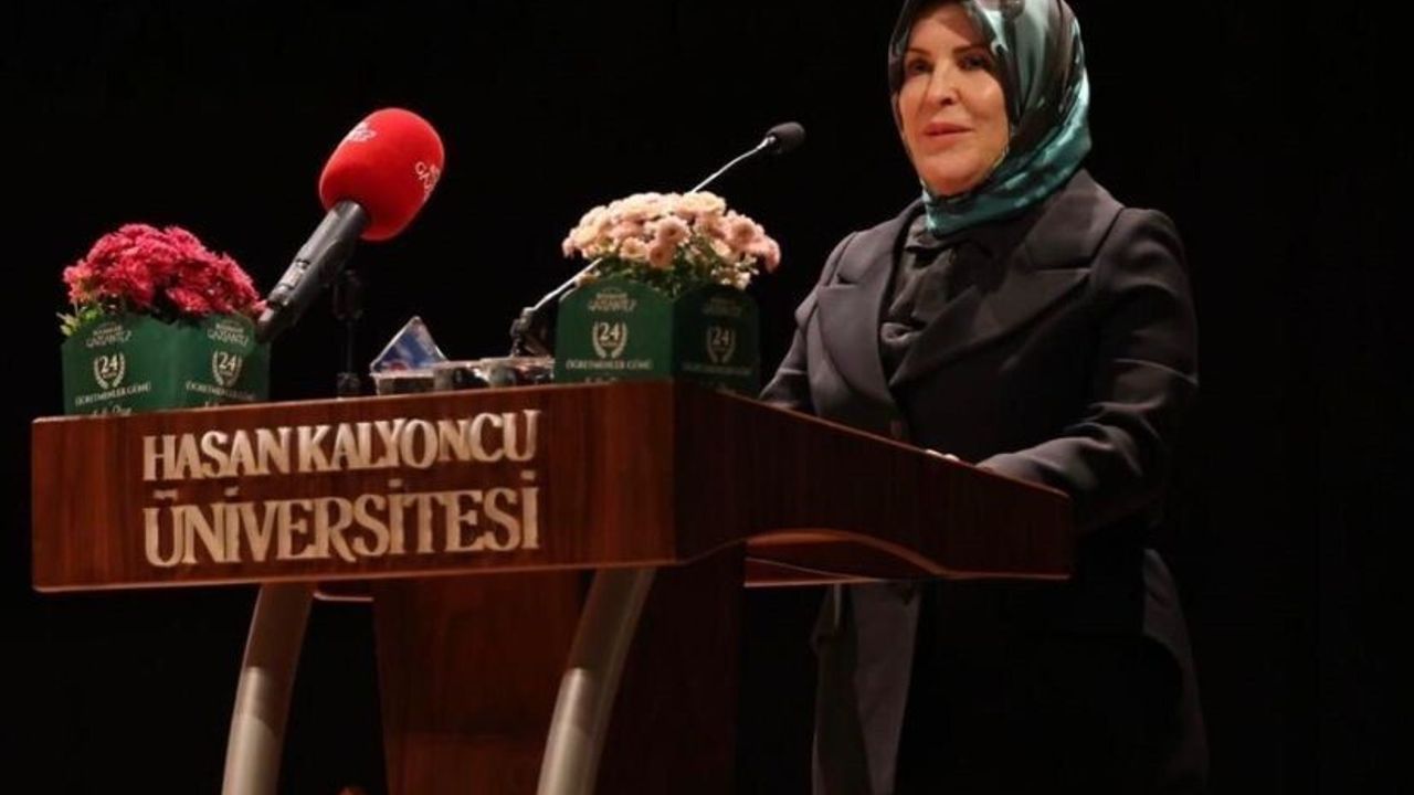 Hasan Kalyoncu Üniversitesi'nde Öğretmenler Günü Kutlandı