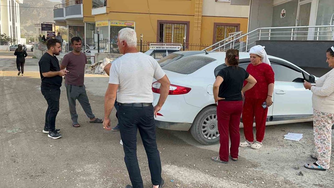 Hatay'da 3.9 Büyüklüğünde Deprem Korku Yarattı