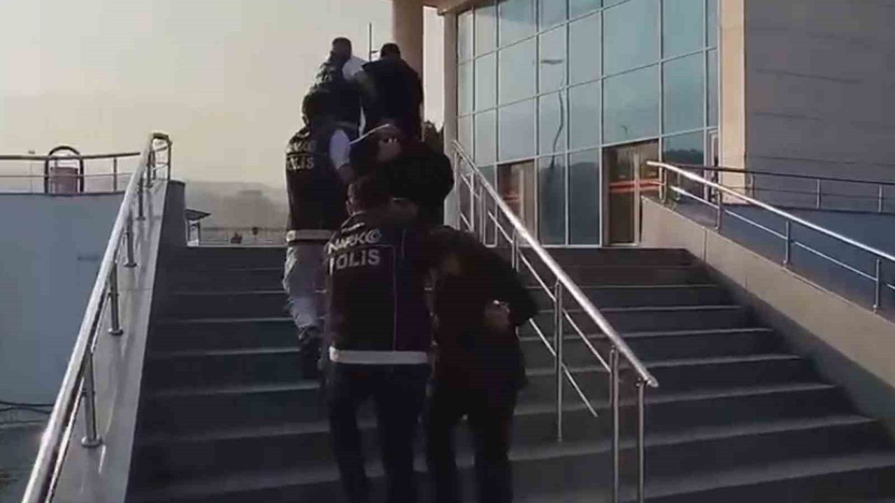 Hatay'da Uyuşturucu Operasyonu: 3 Kişi Tutuklandı