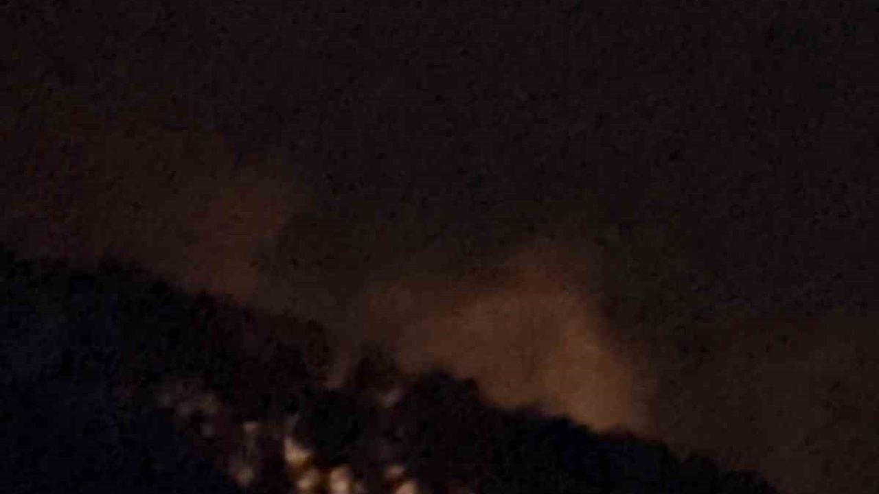 Hatay'da Yıldırım Düşmesi Sonrası Orman Yangını