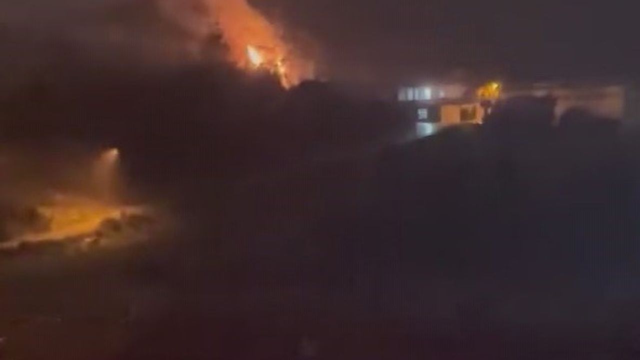 Hatay’da Yıldırım Düşmesi Sonucu Yangın Çıktı