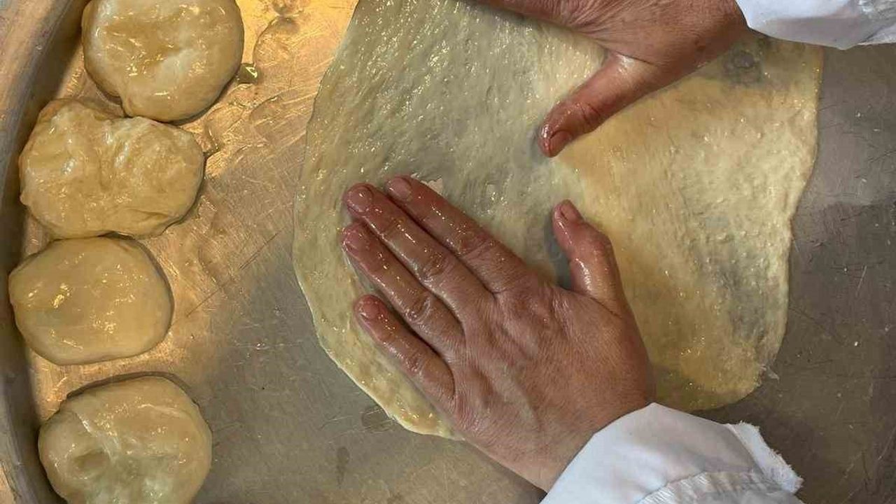 Hatay'ın Tescilli Lezzeti: Kaytaz Böreği