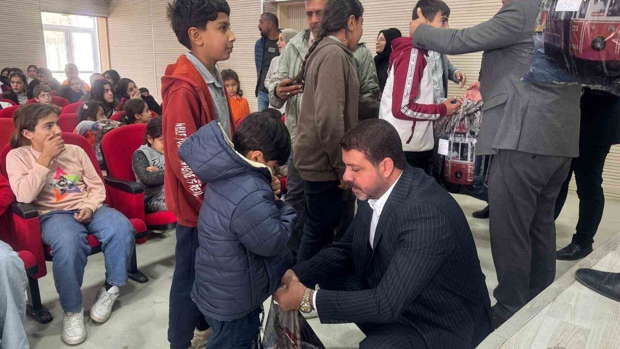 Hayırsever İş Adamı Bozkuş'un Çocuklara Desteği