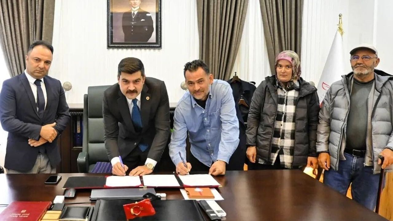 Hayırseverlerden Öğrencilere Destek: İki Daire Bağışı