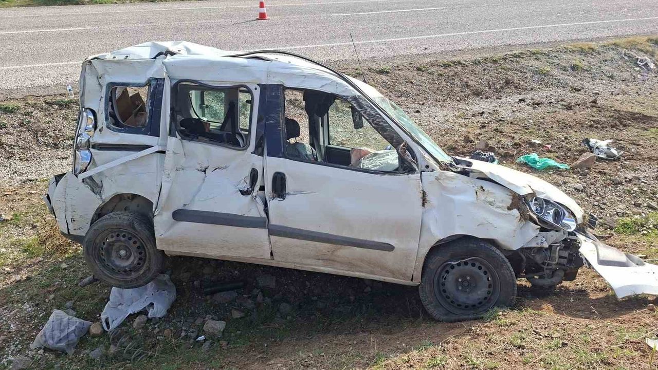 Hisarcık'ta Takla Atan Araçta Yaralanma Olayı