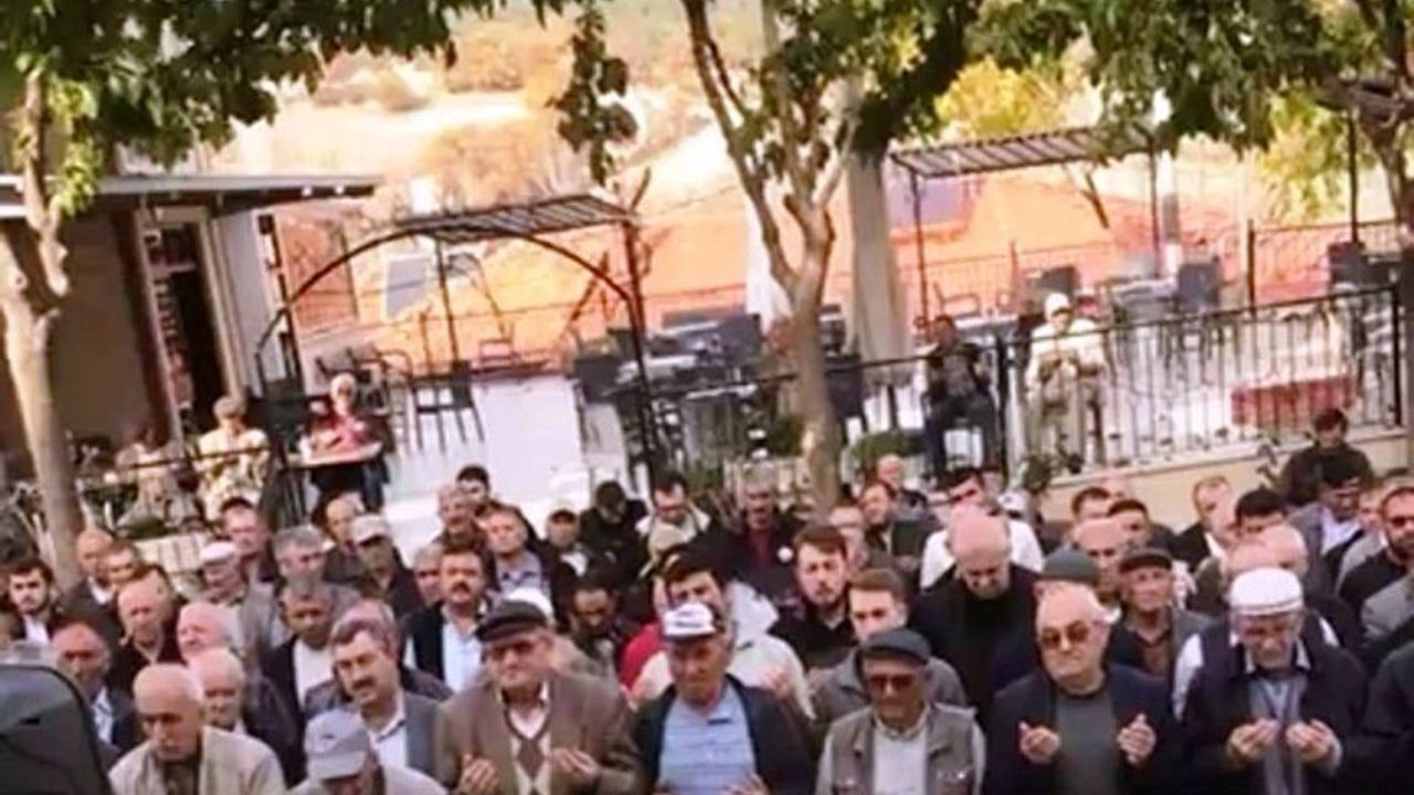 Hisarcık'tan Umreye Uğurlama Töreni