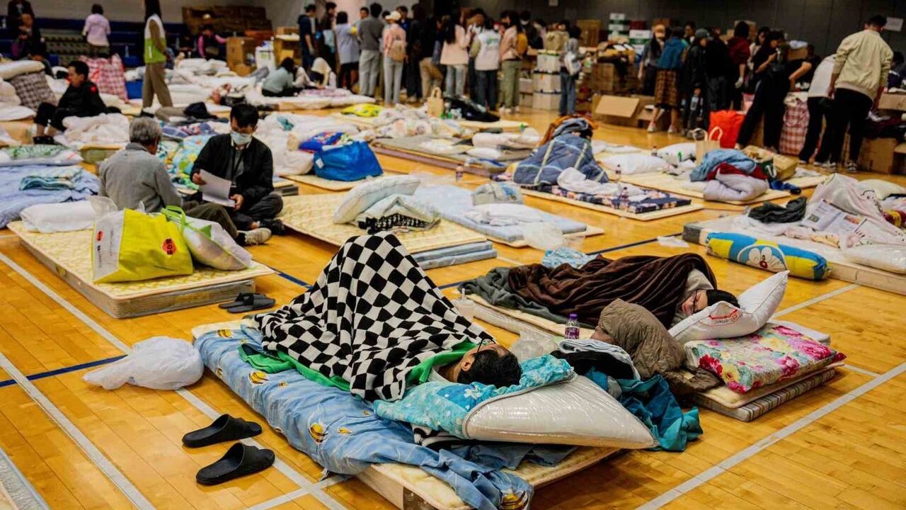 Hong Kong Yangınında Ölü Sayısı 65'e Yükseldi