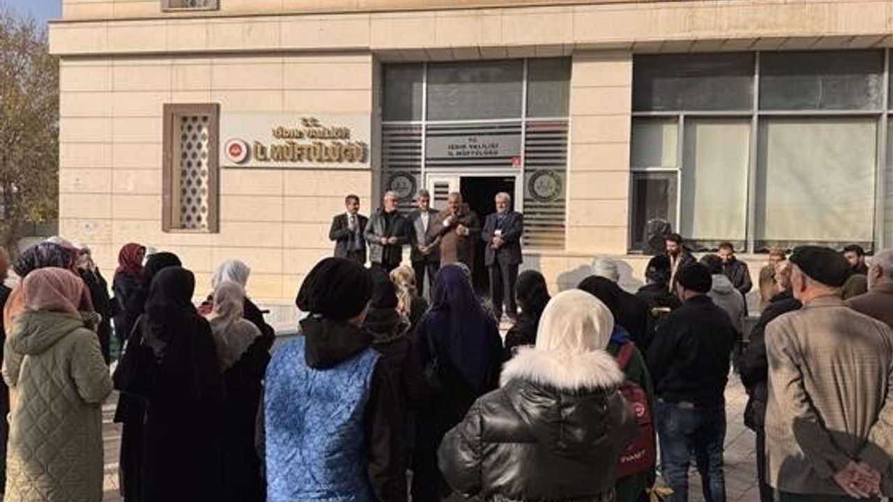 Iğdır'da Umre Yolcuları Dualarla Uğurlandı