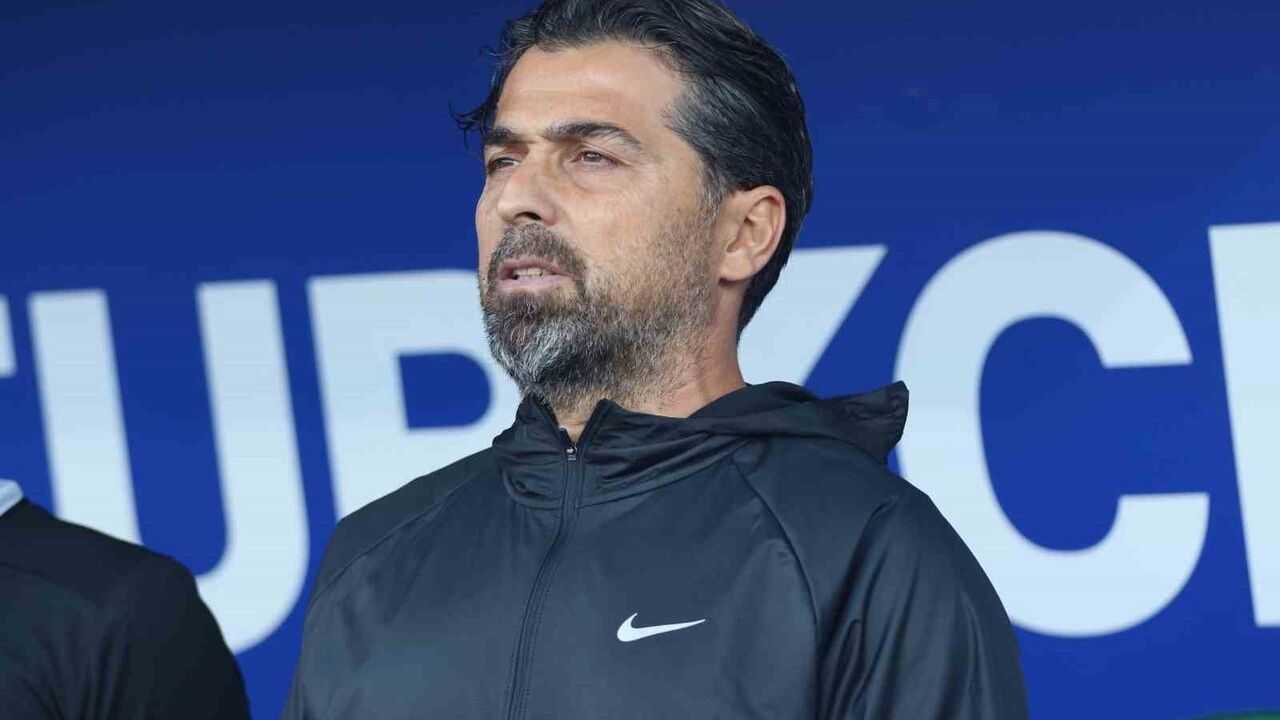 İlhan Palut Çaykur Rizespor'dan Ayrıldı