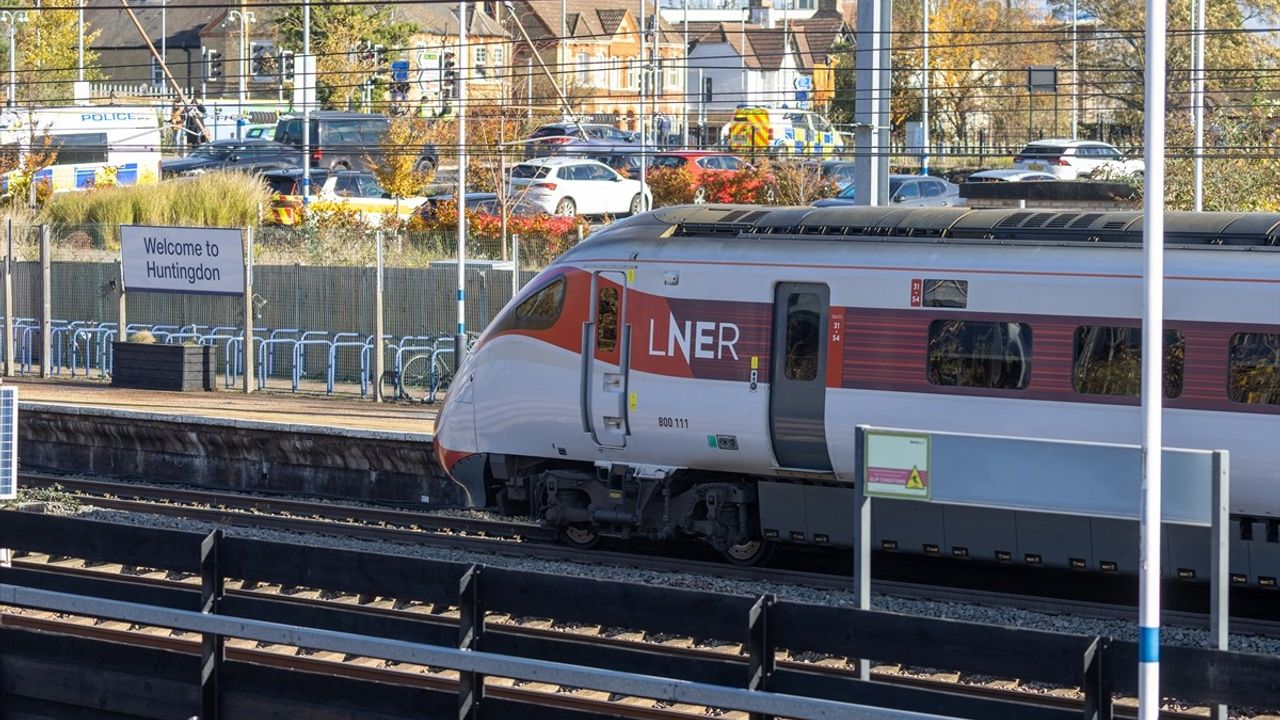 İngiltere'deki Bıçaklı Saldırıda Terör Bağlantısı Yok
