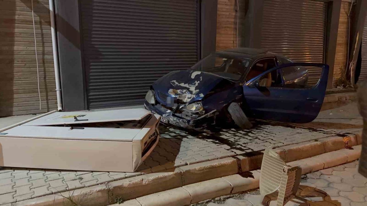 İskenderun'da Otomobil Çocuğa Çarptı