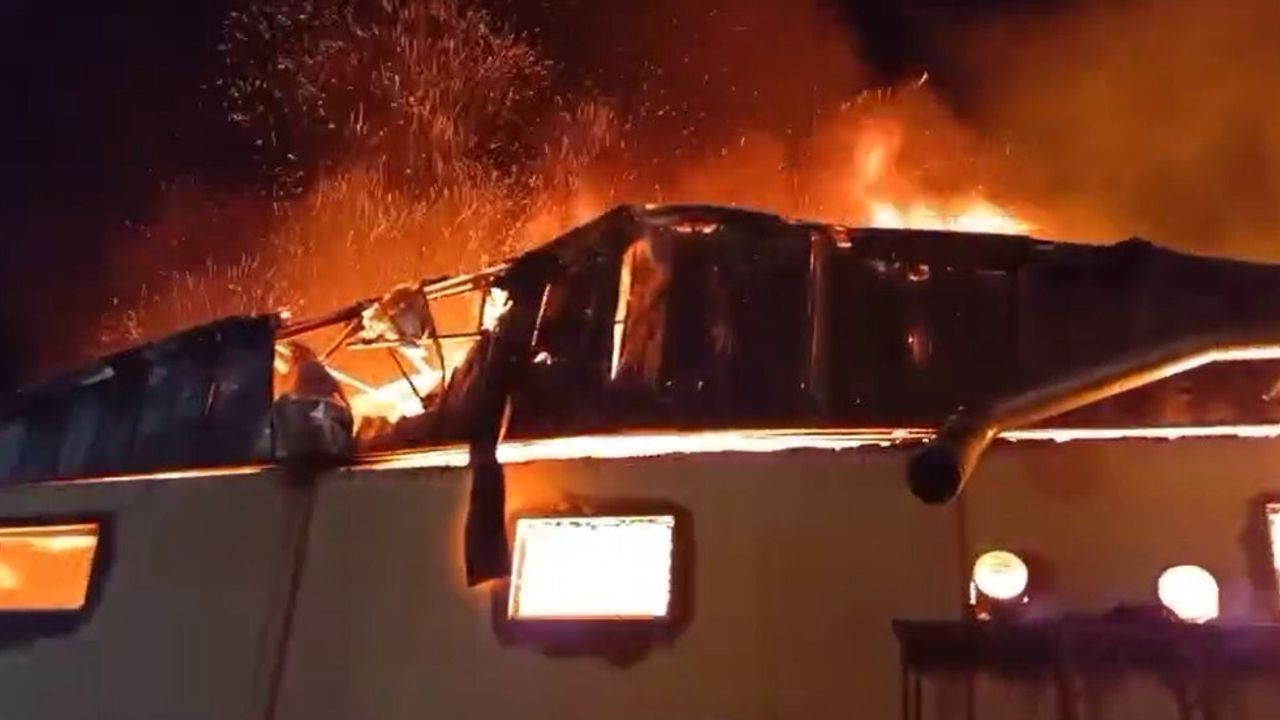 Isparta'da Kereste Fabrikası Yangını