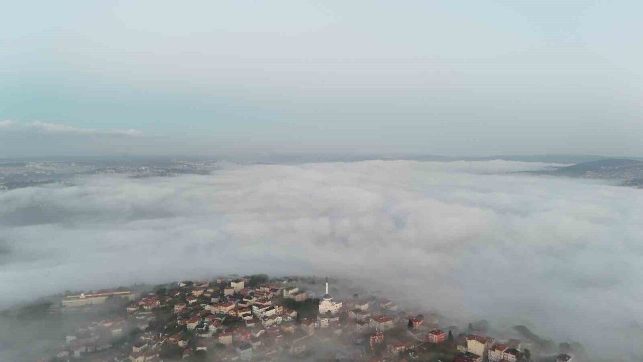 İstanbul Boğazı'nda Görülen Yoğun Sis Manzaraları