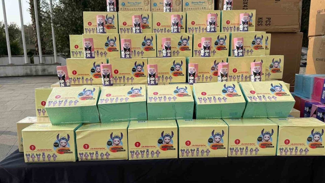 İstanbul'da Kaçak Oyuncak Operasyonu: 125 Bin 875 Ürün Ele Geçirildi