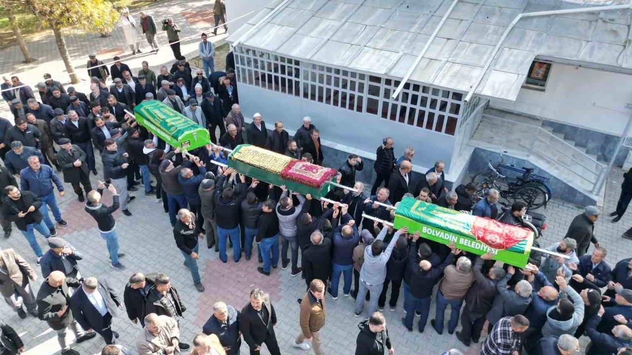 İstanbul'da Zehirlenme Faciası: İki Çocuk ve Anne Hayatını Kaybetti