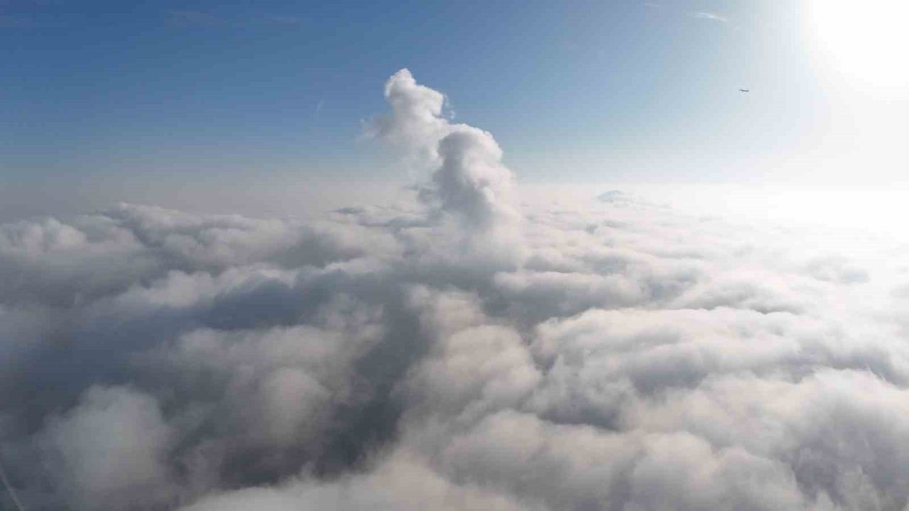 İstanbul'un Büyüleyici Sis Manzaraları Dronla Görüntülendi