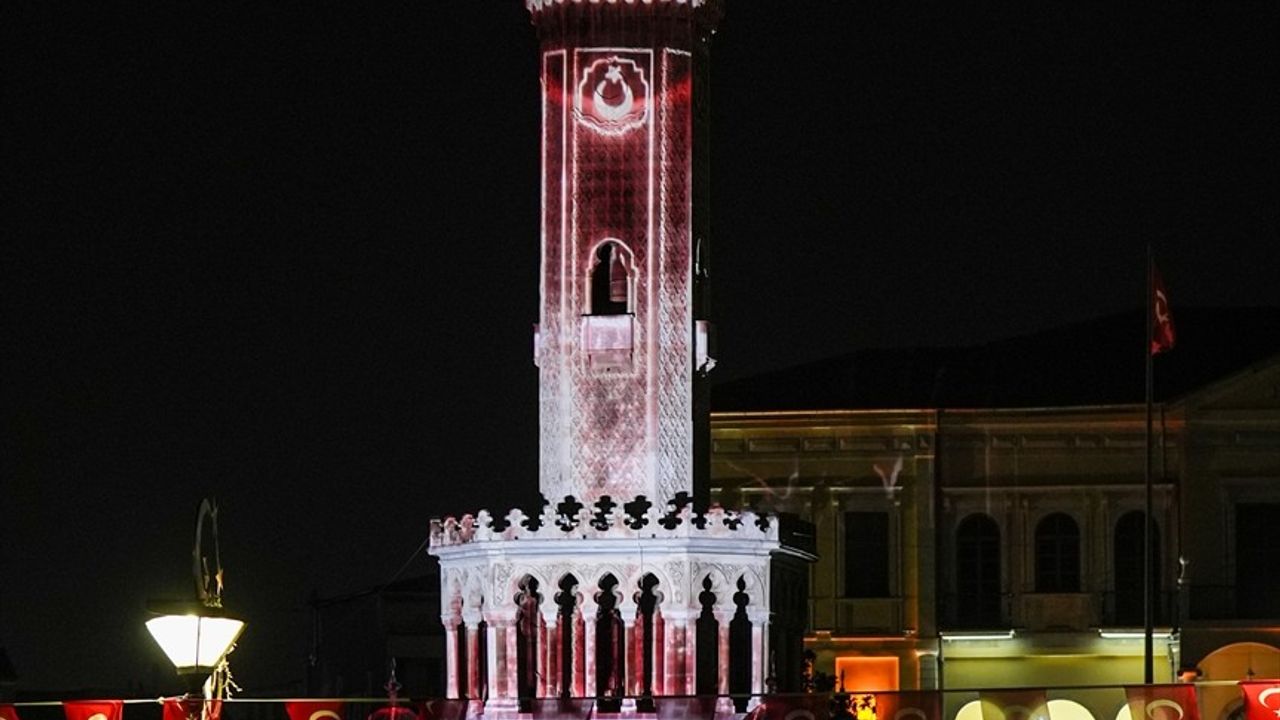 İzmir Kültür Yolu Festivali'nde Işıltılı Bir Deneyim