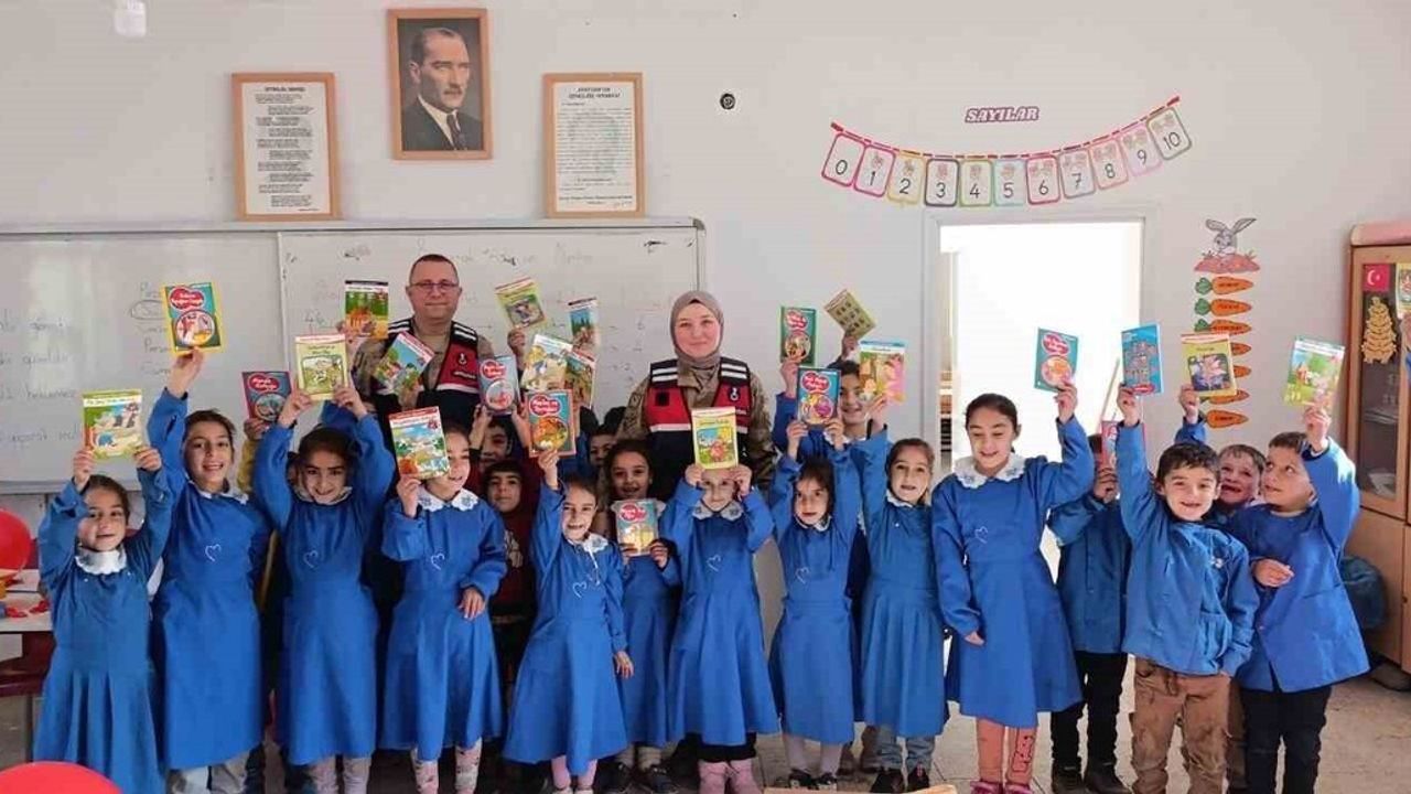 Jandarma'dan Dünya Çocuk Hakları Günü Etkinlikleri