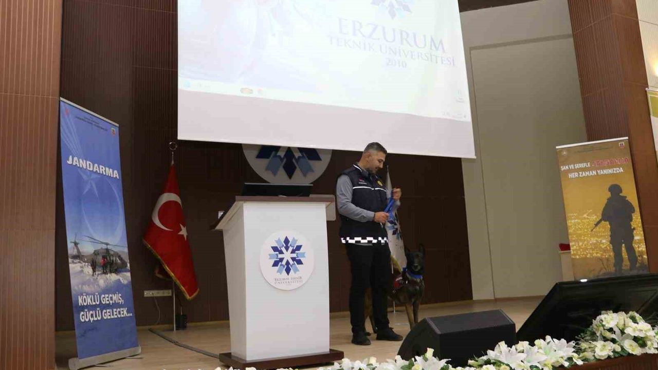 Jandarma, Öğrencilere Madde Bağımlılığı Semineri Düzenledi