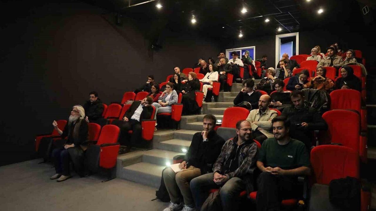 Japon Aile Yapısındaki Dönüşüm: Tokyo Hikayesi Sakarya’da Gösterildi