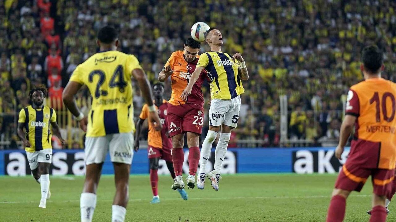 Kadıköy Derbisi: Fenerbahçe ve Galatasaray'ın Tarihçesi