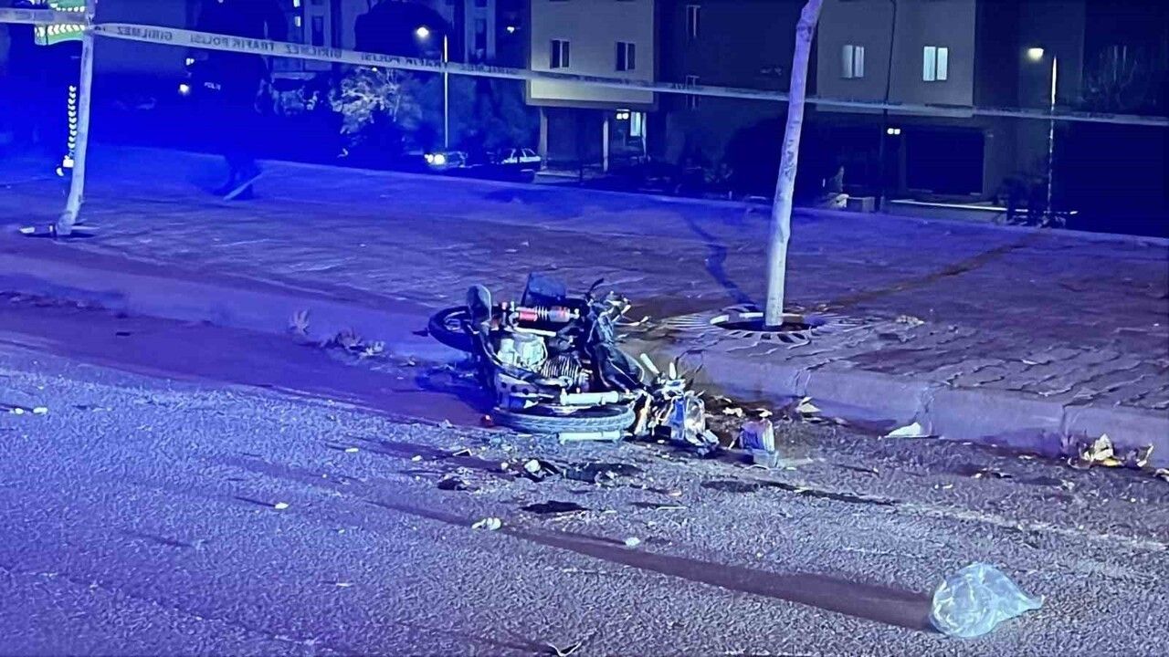 Kahramanmaraş'ta Polisten Kaçan Motosiklet Kazası: 1 Ölü, 1 Yaralı