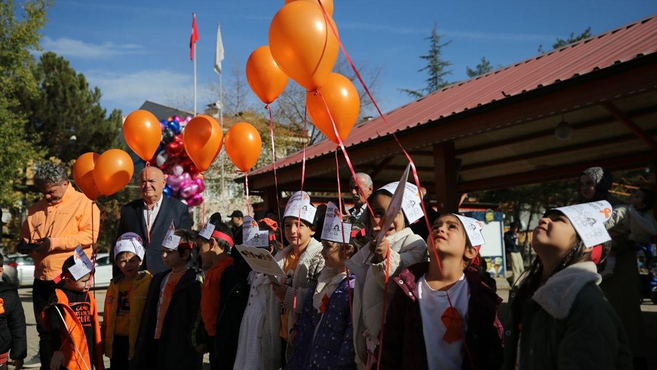 Karabük'te Ana Sınıfı Öğrencilerinden Lösemi Hastalarına Destek