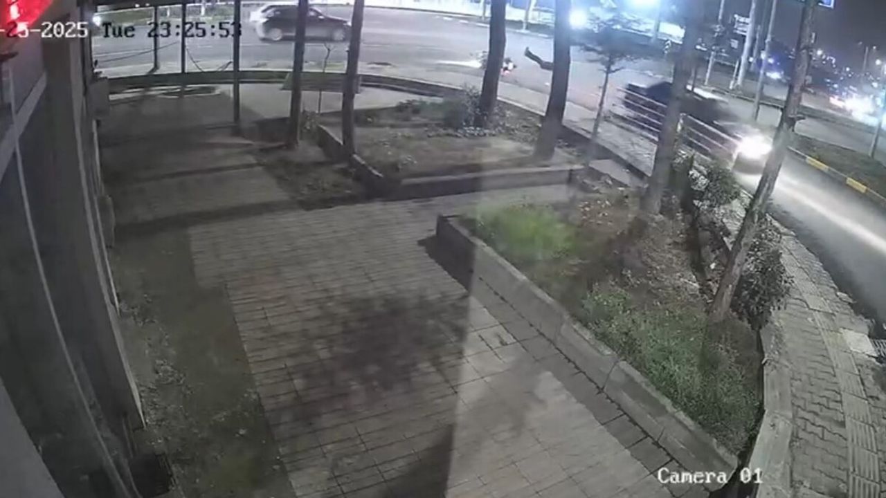 Karabük'te Otomobil ile Motosiklet Çarpıştı: 1 Yaralı