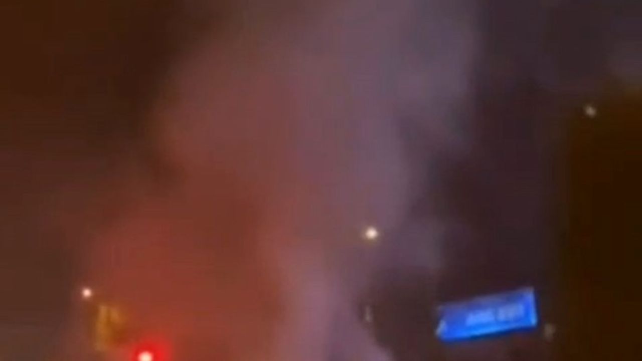 Karabük'te Seyir Halindeki Otomobil Yangını