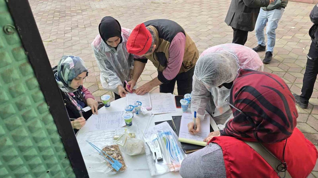 Karabük'te Yardım Etkinliğinde 28 Öğrenci Zehirlendi