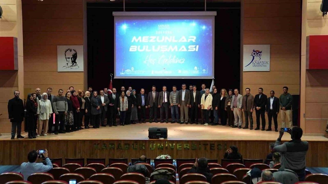 Karabük Üniversitesi'nde İlk Doktora Mezunları Buluşması Gerçekleşti