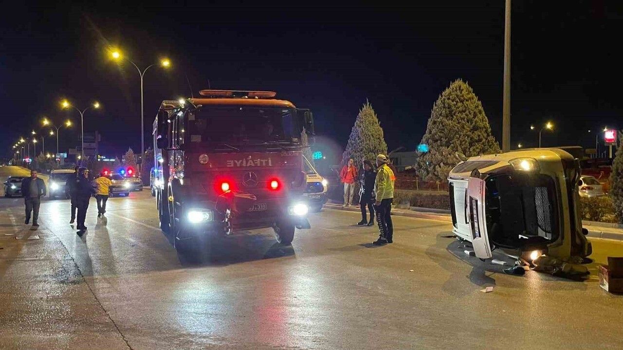 Karaman'da SUV Araç Çarpışması: 2 Yaralı