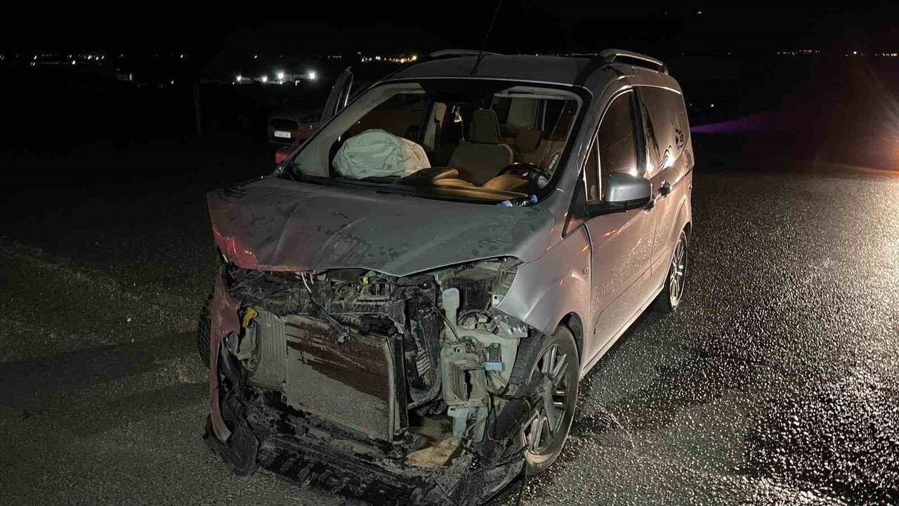 Karaman'da Trafik Kazası: 4 Yaralı