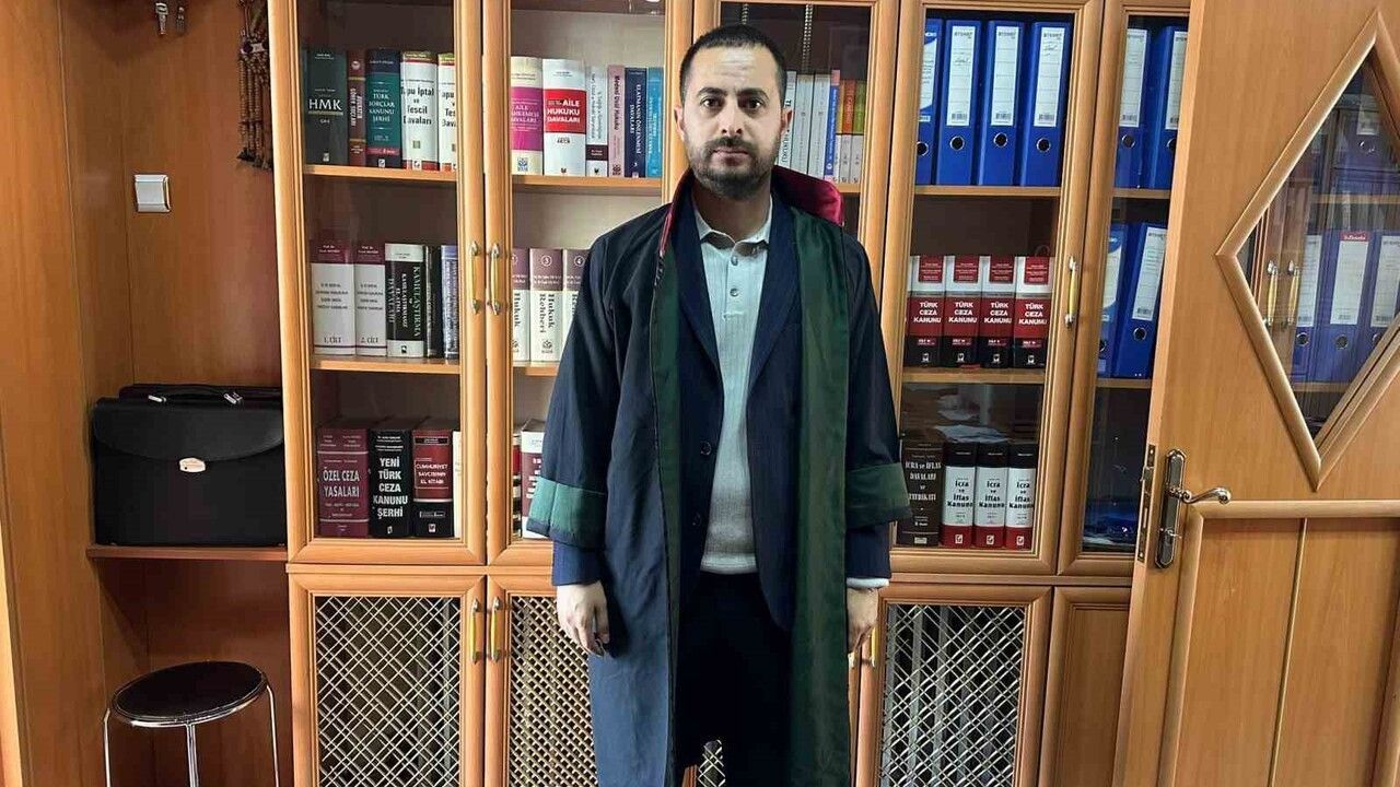 Kars'ta Gazeteciye Saldıran Koruma Polisine Ceza