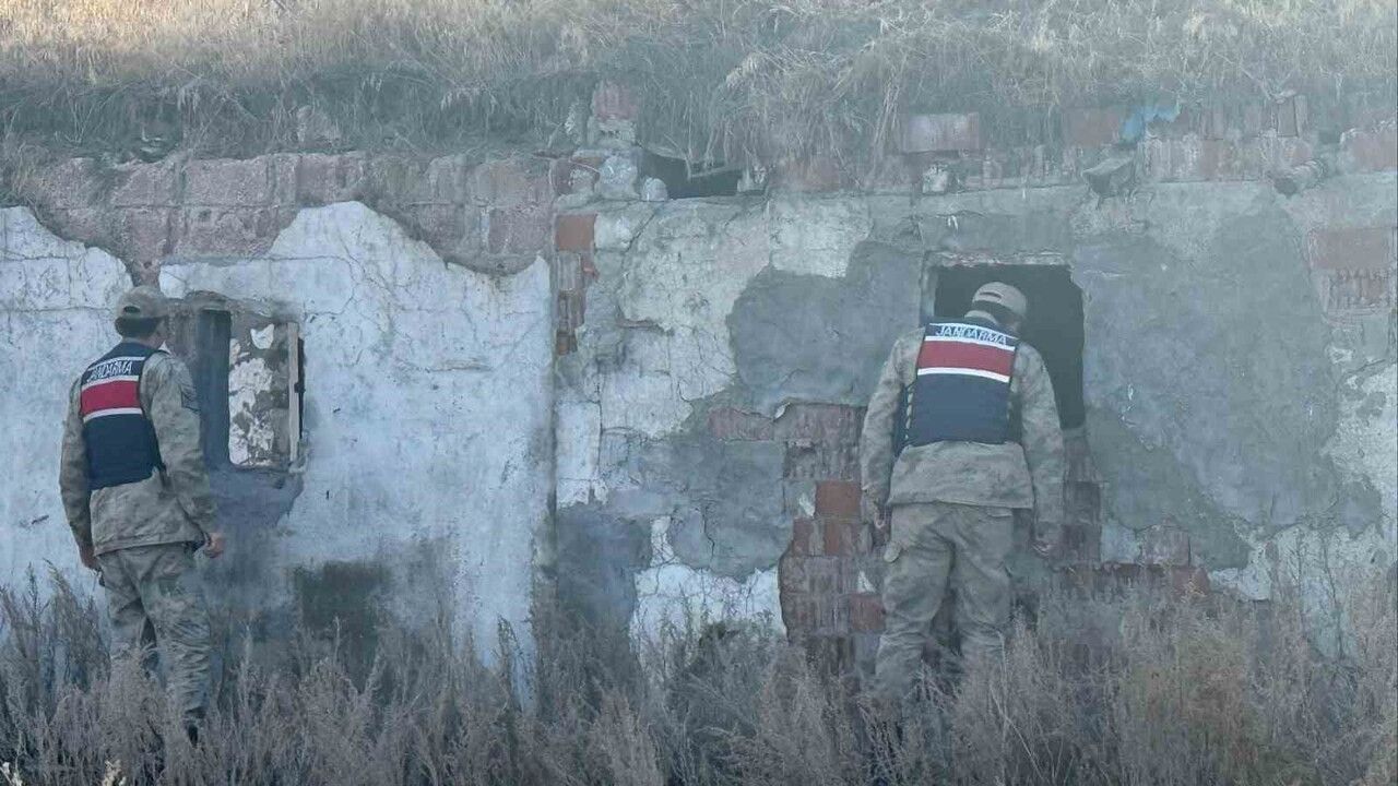 Kars'ta Jandarma Huzur ve Güven Uygulaması Gerçekleştirdi