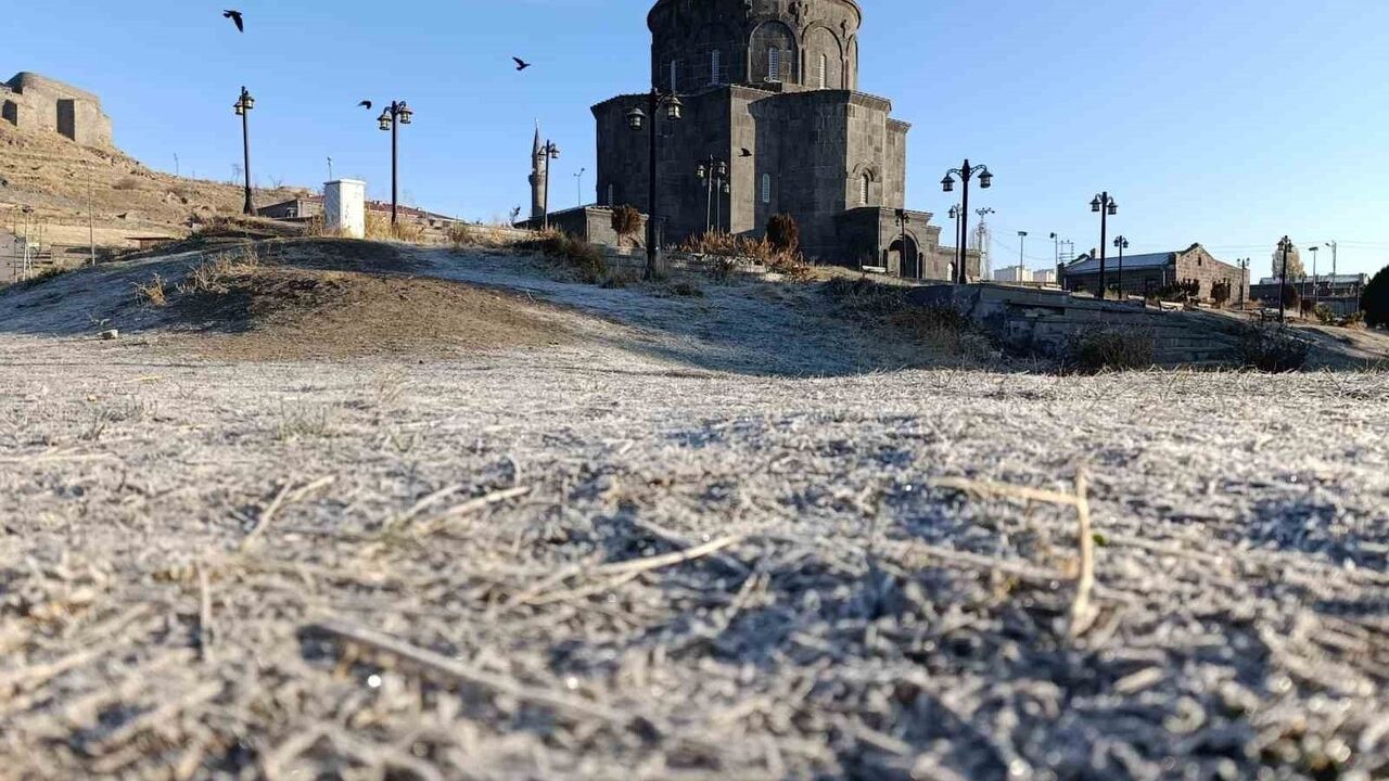 Kars’ta Soğuk Havanın Etkisi Kendini Gösterdi