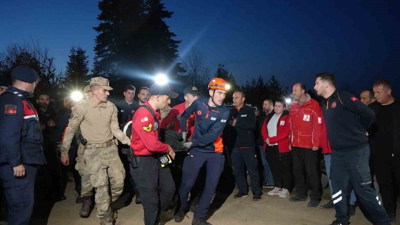 Kastamonu'da Anne ve Oğulun Cenazeleri Otopsi İçin Gönderildi