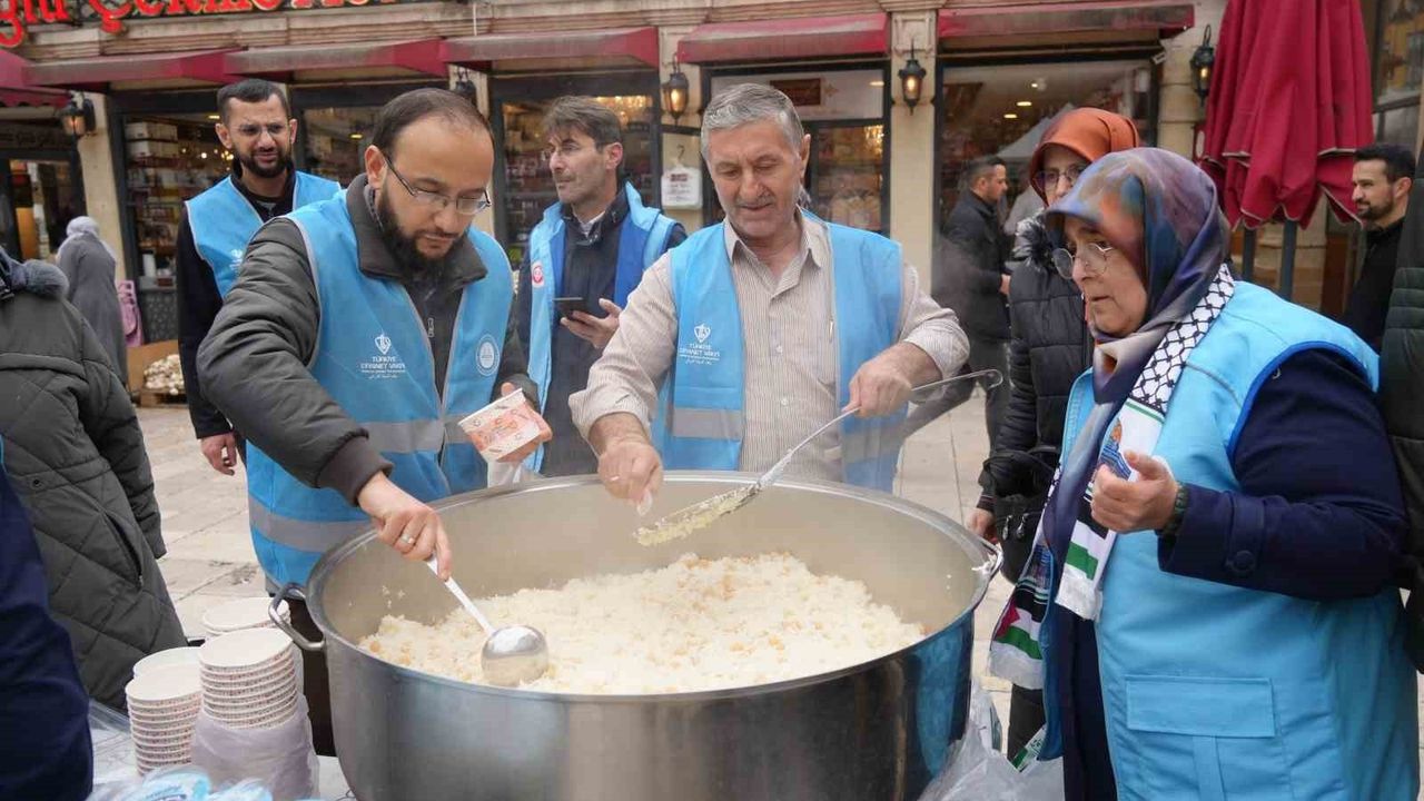 Kastamonu'da Gazze İçin Hayır Çarşısı Açıldı