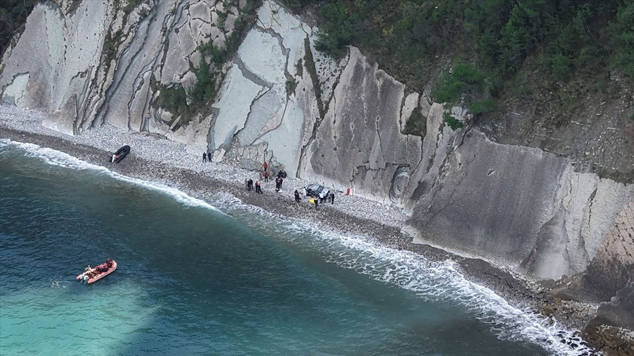 Kastamonu'da Kayıp İmamın Cesedi Uçurumdan Bulundu