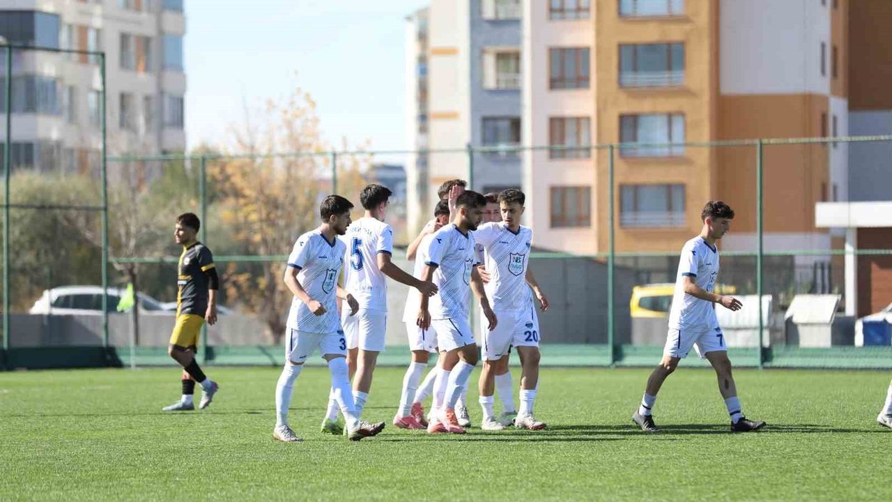 Kayseri Atletikspor İlk Yenilgisini Aldı